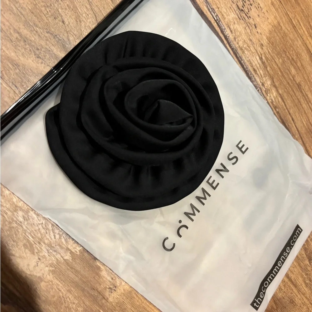 Commense Black Velvet Rose Detailed One Shoulder Maxi Dress - Picture 4 of 5